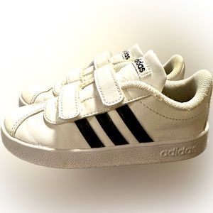 ADIDAS DB1839 UNISEX CHILD Vl Court 2.0 CMF SKATE SHOE SZ:9K LEATHER WHITE BLACK